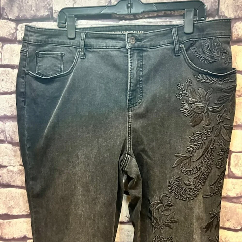 Chico's So Slimming Black Girlfriend Flare Style Jeans Size 16 - Picture 2 of 9